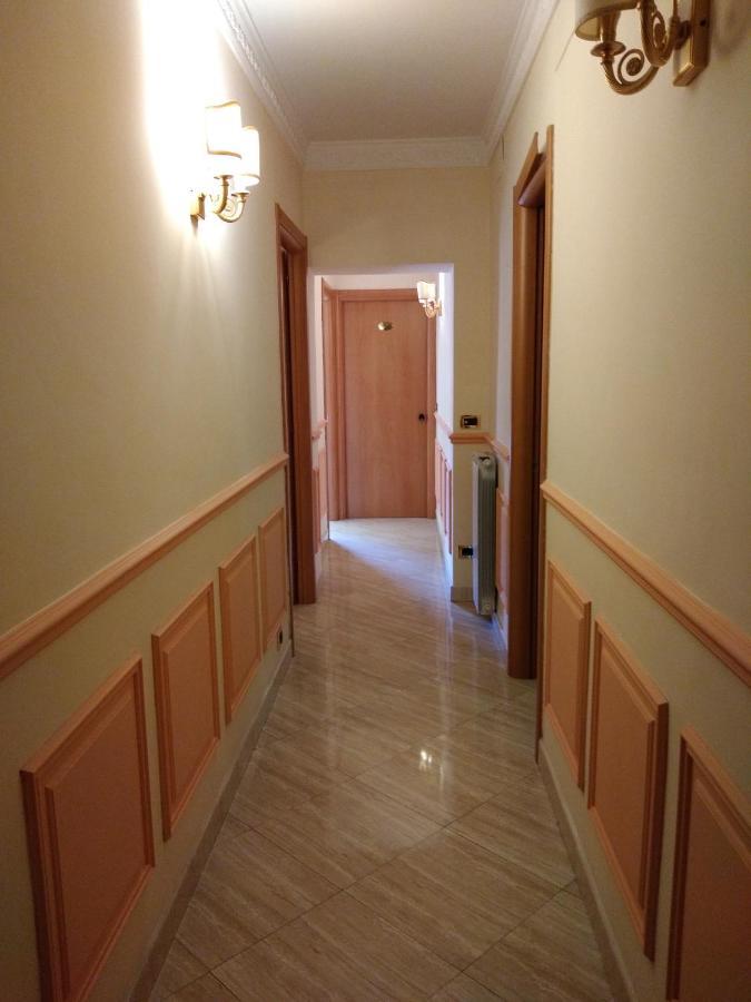 Hotel Magic House Roma Exterior foto